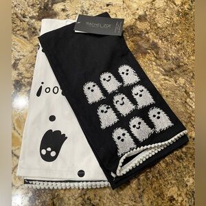Rachel Zoe Halloween Ghosts kitchen towel set - the details are adorable!  NEW!